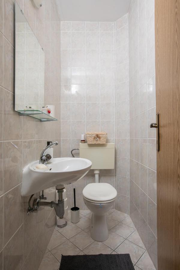 Apartment By The Sea Подгора Экстерьер фото