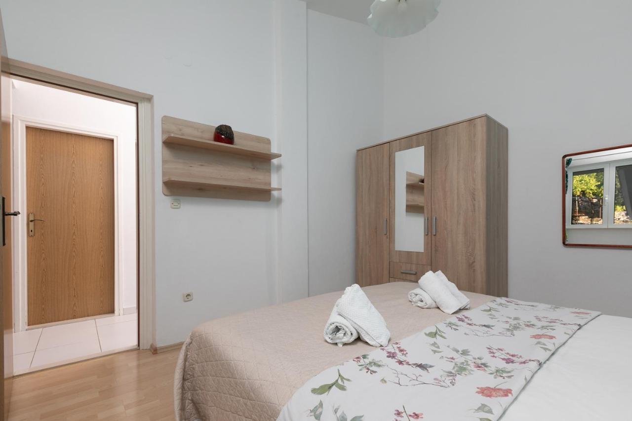 Apartment By The Sea Подгора Экстерьер фото