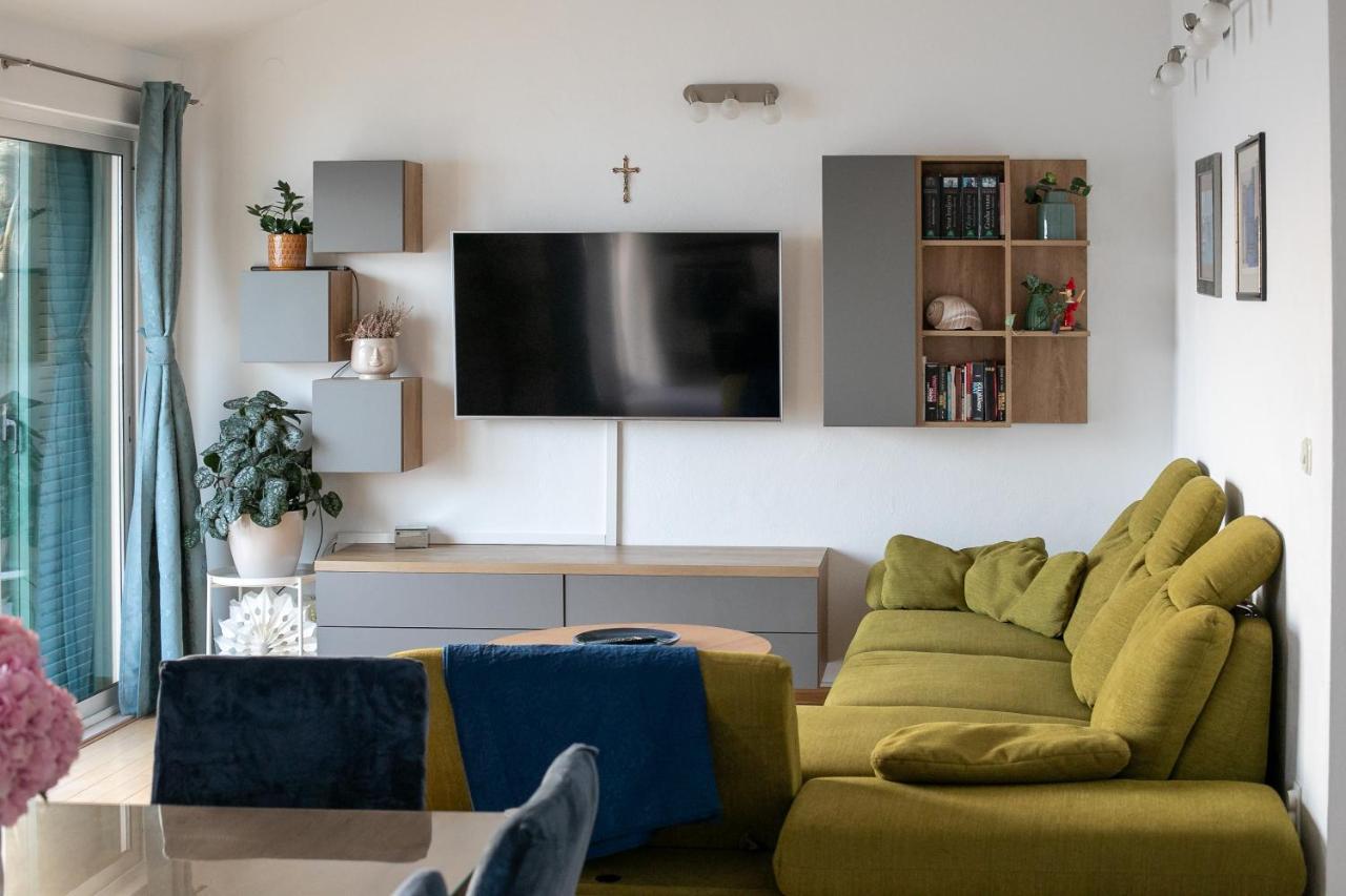 Apartment By The Sea Подгора Экстерьер фото